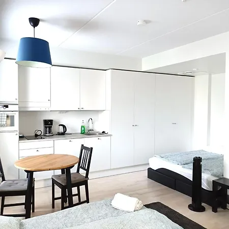 Easy & Near Airport