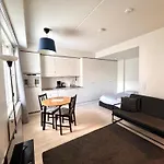 Easy & Near Airport
