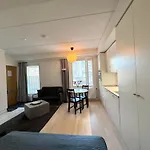 Easy & Near Airport