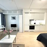 Easy & Near Airport