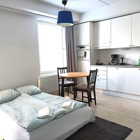 Easy & Near Airport