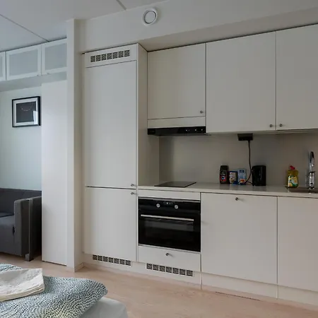 Easy & Near Airport Privatunterkunft