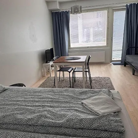 Privatunterkunft Easy & Near Airport *