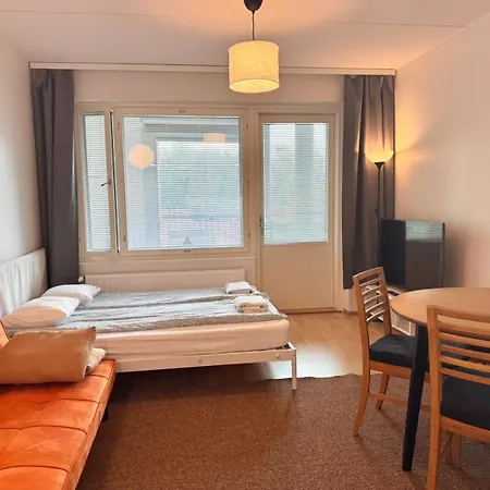 Easy & Near Airport *