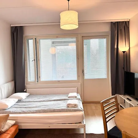 Privatunterkunft Easy & Near Airport *