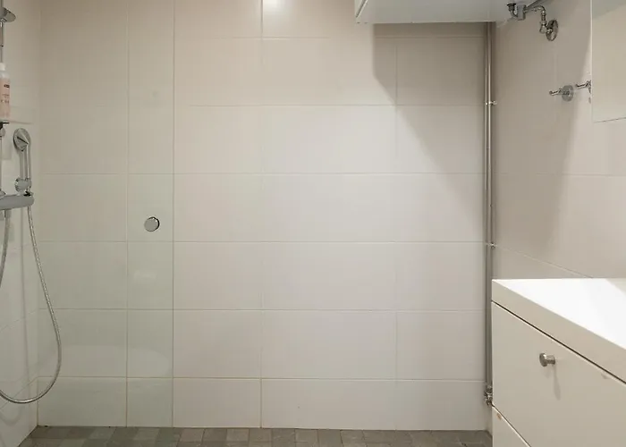 Easy & Near Airport ホームステイ