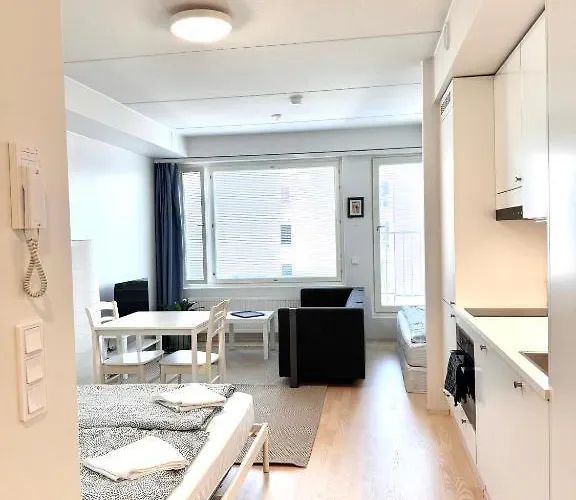 Easy & Near Airport Privatunterkunft